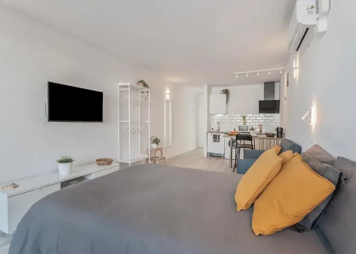 Moderno Estudio Con Piscina En - Ideal Parejas