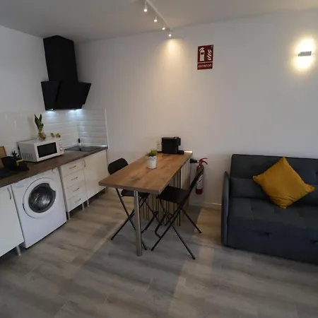 Moderno Estudio Con Piscina En - Ideal Parejas