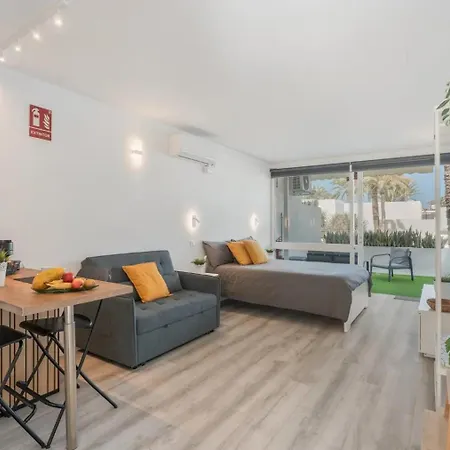 Moderno Estudio Con Piscina En - Ideal Parejas Daire *
