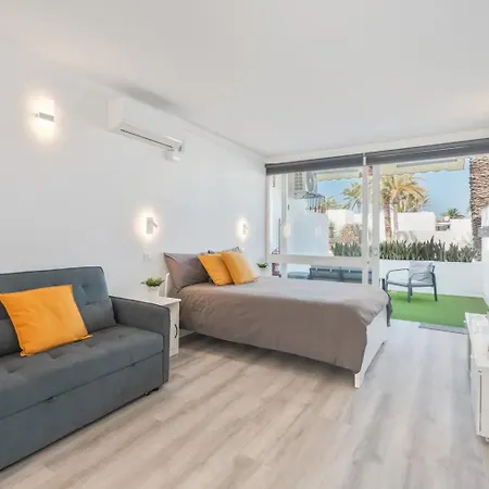 Moderno Estudio Con Piscina En - Ideal Parejas Daire
