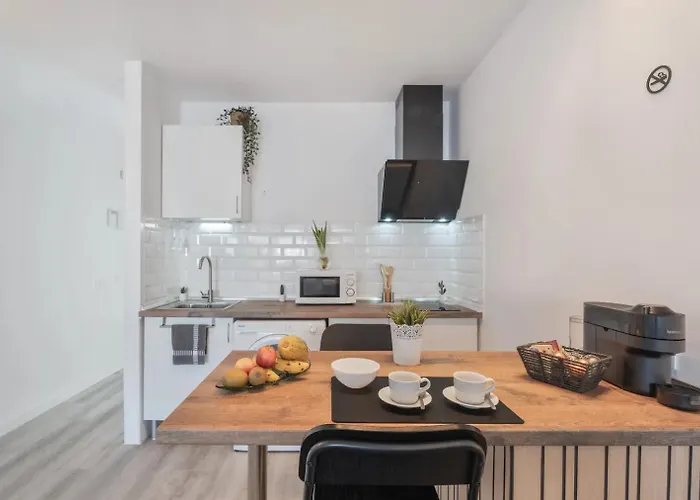 Moderno Estudio Con Piscina En - Ideal Parejas * 阿罗纳